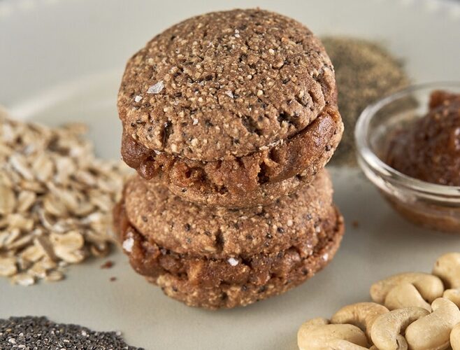 Vegan Caramel Cashew Cookies